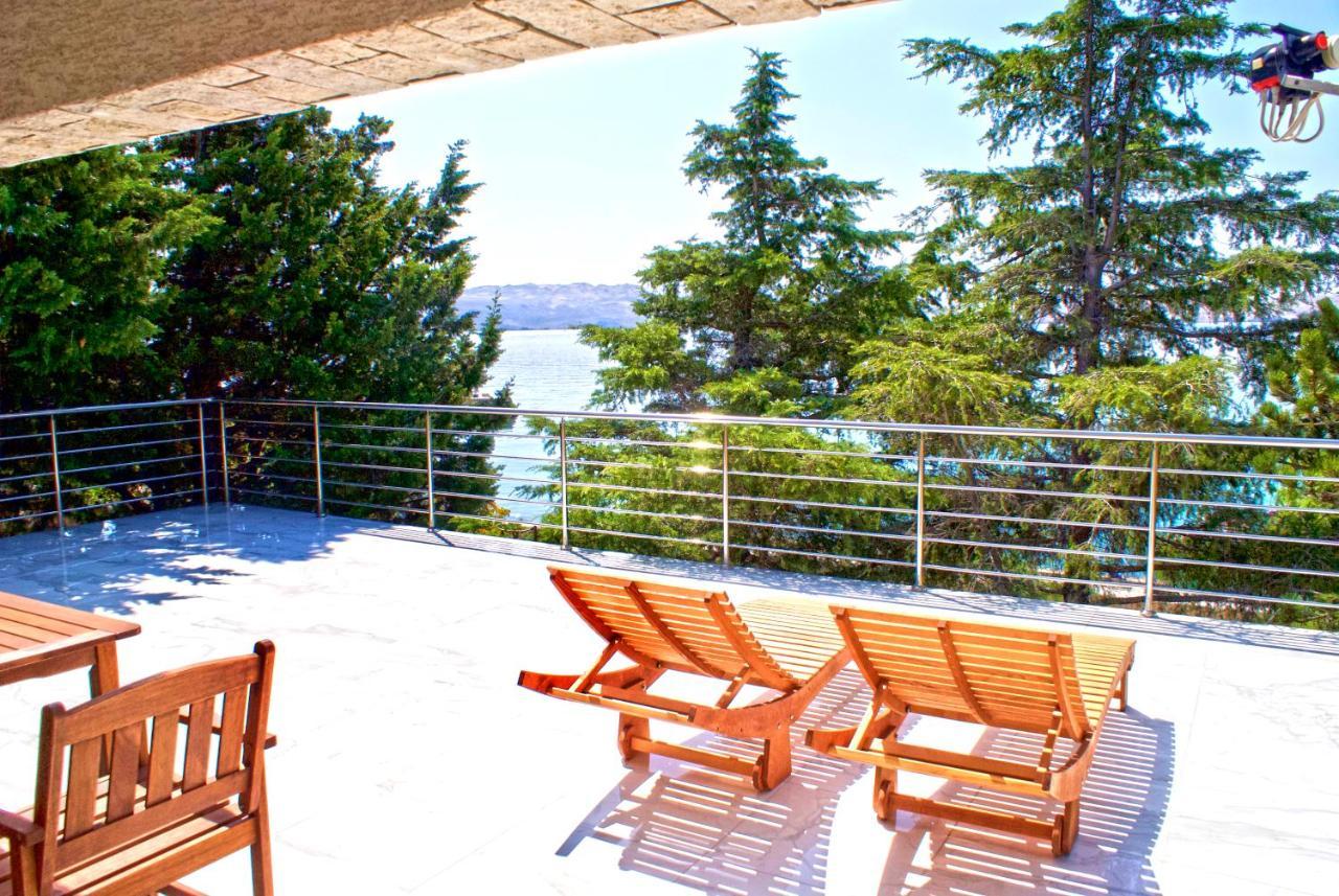 Apartmani Ribarica**** Karlobag Exteriör bild