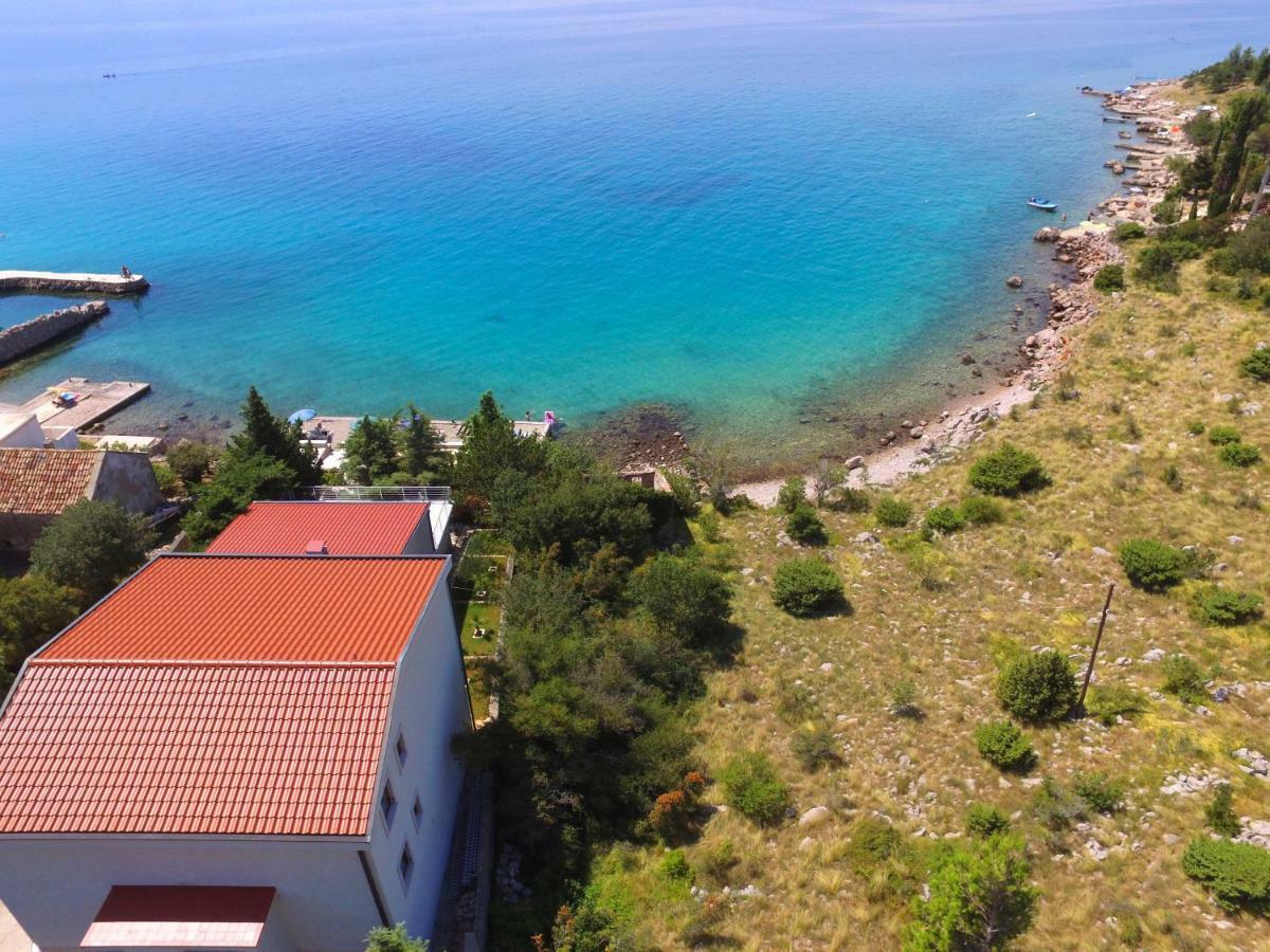 Apartmani Ribarica**** Karlobag Exteriör bild